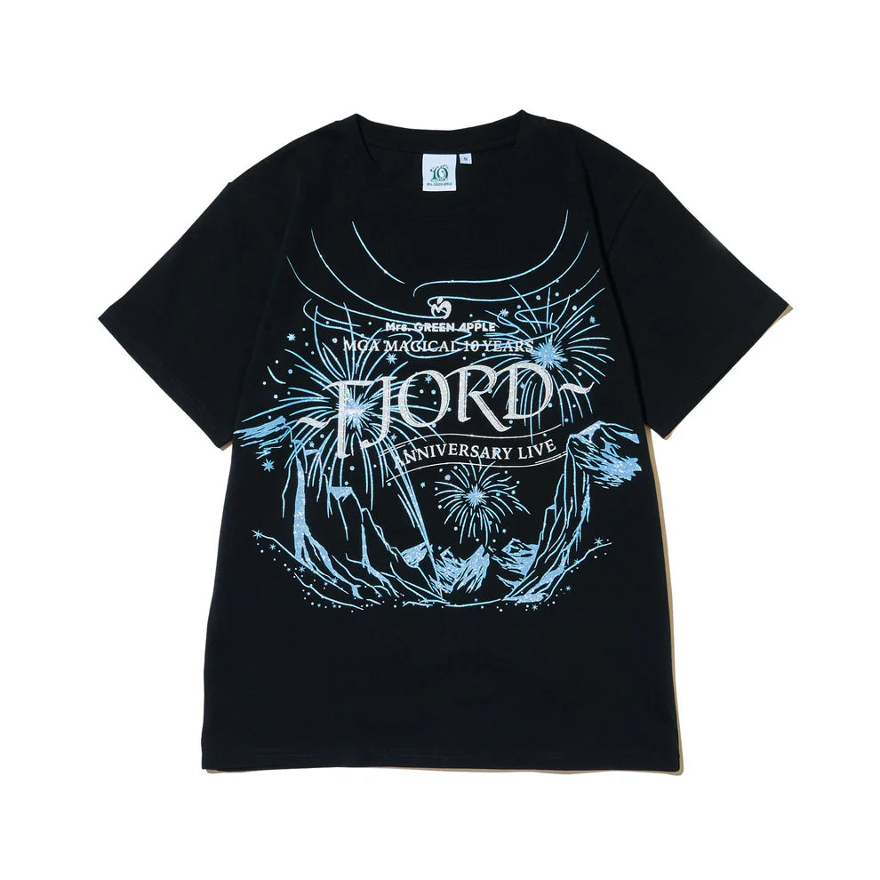 🍏 Mrs. GREEN APPLE - FJORD - 閃亮LOGO短袖上衣 ♪︎ - 【長期預購-10月上旬】