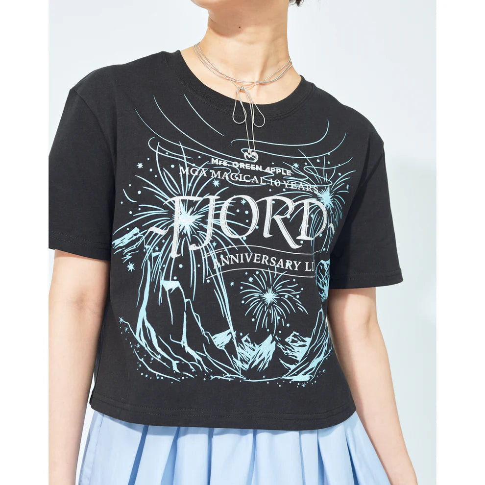 🍏 Mrs. GREEN APPLE - FJORD - 閃亮LOGO短袖上衣 ♪︎ - 【長期預購-10月上旬】