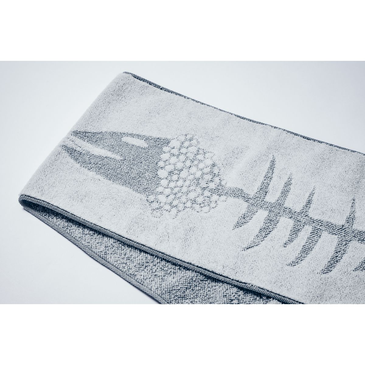 🐟 sakanaction - SAKANAQUARIUM 2025 “怪獣” - MUFFLER TOWEL “HAZY” ♪︎