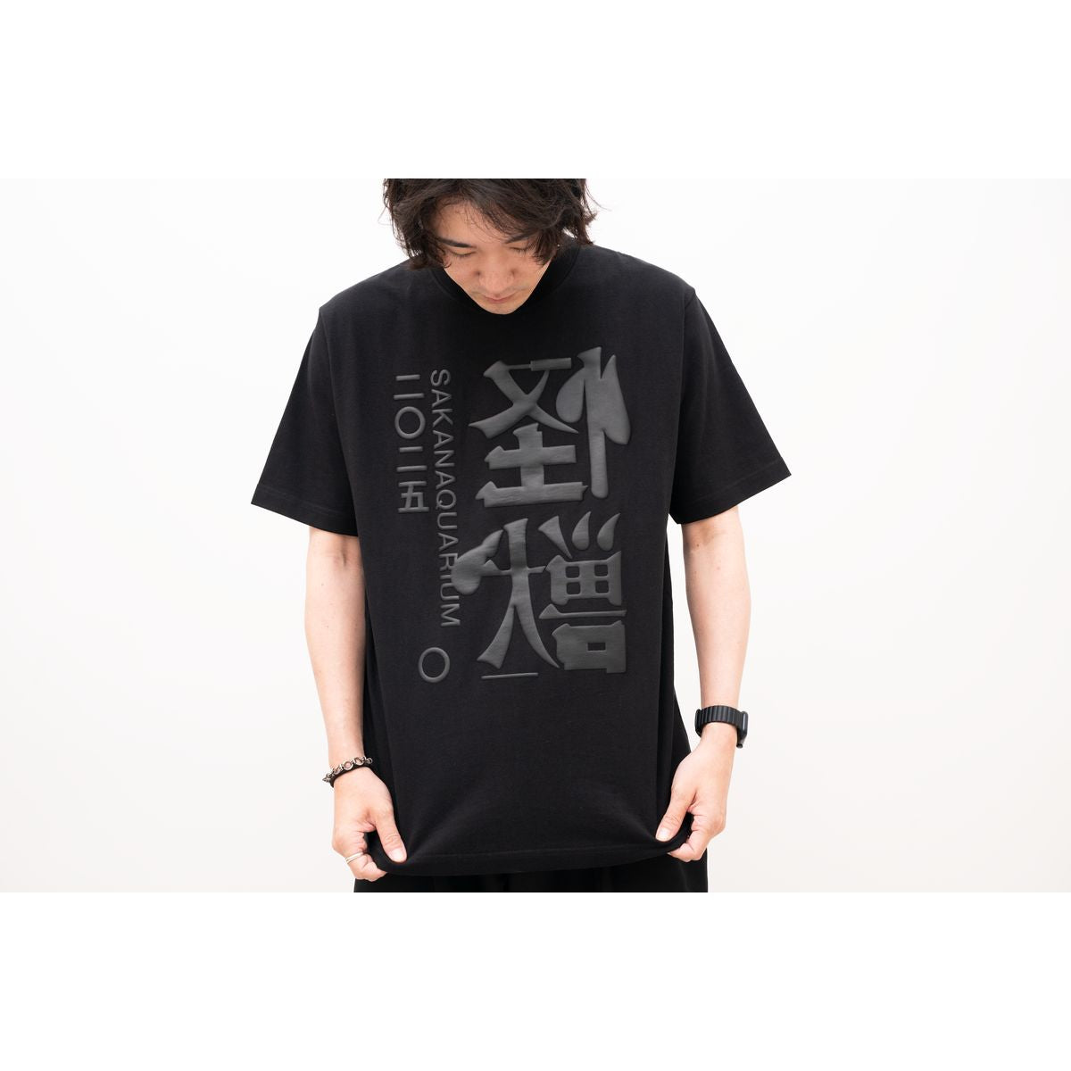🐟 sakanaction - SAKANAQUARIUM 2025 “怪獣” - “怪獣” FOAM TEE / BLACK ♪︎
