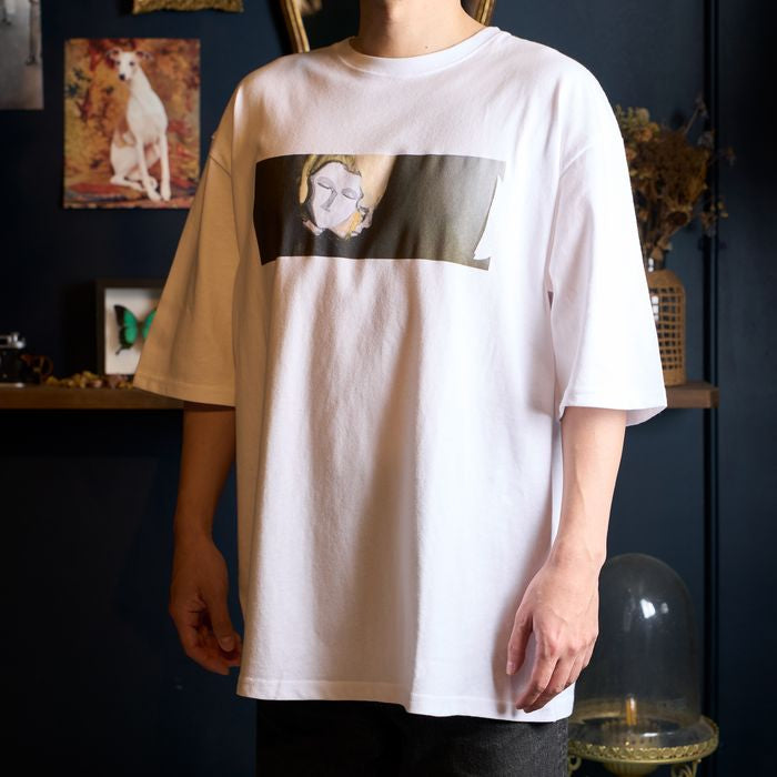 🌙 YORUSHIKA - 第一人稱 - n-buna插畫 T-ShirtB(修羅) ♪︎