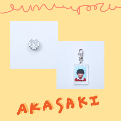 🟥 AKASAKI - REDONANCE-高校卒業式 - 別針徽章/「高中畢業」證件照 ♪︎