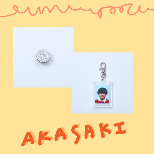 🟥 AKASAKI - REDONANCE-高校卒業式 - 別針徽章/「高中畢業」證件照 ♪︎
