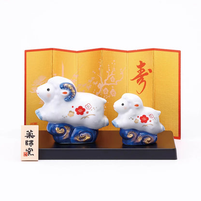中外陶園– 藥師窯 - 干支擺飾 - 染錦招福未(親子) ♪︎