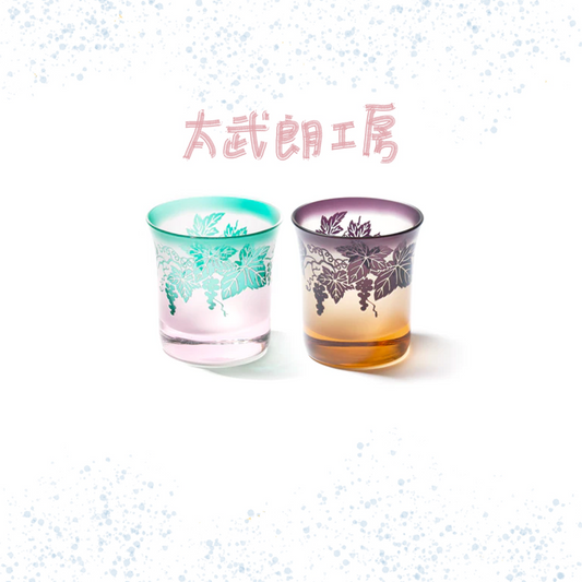 太武朗工房 - 雕刻 夢柄子 「葡萄」 - 酒杯組 (琥珀紫・粉綠款) ♪︎
