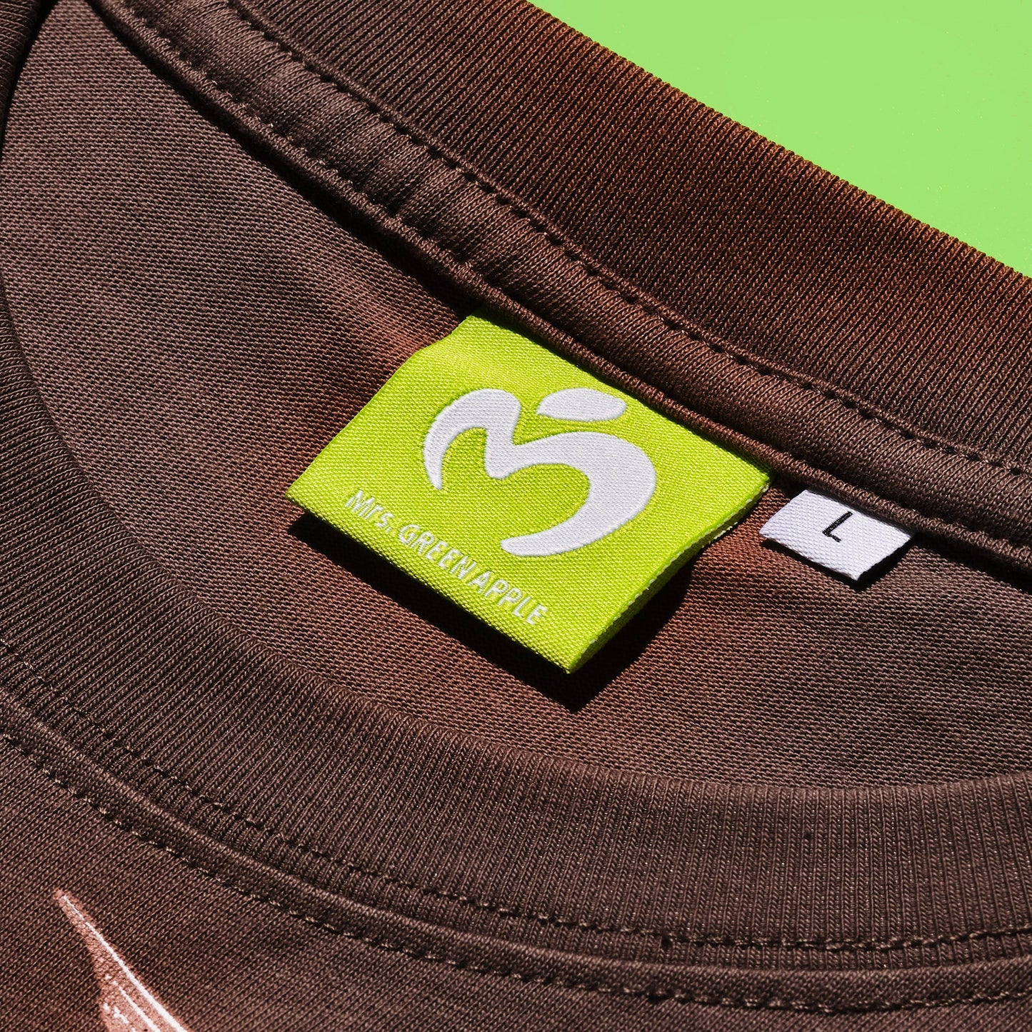 🍏 Mrs. GREEN APPLE - ≪ゼンジン未到とイ/ミュータブル〜間奏編〜≫ - IM/MUTABLE T-Shirt / Brown ♪︎ - 【長期預購-10月下旬】