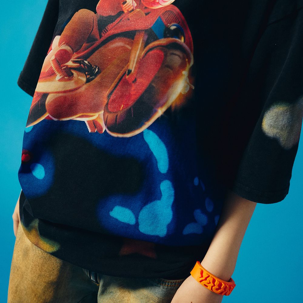 🍥 Vaundy - "SILENCE" - Tour T-Shirt ♪︎