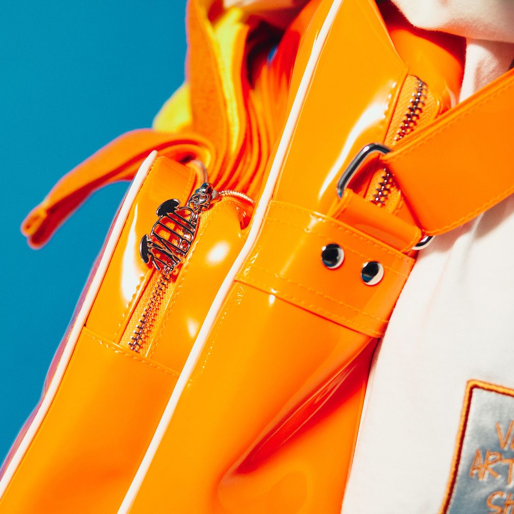 🍥 Vaundy - "SILENCE" - Patent Leather Shoulder Bag［Orange］ ♪︎