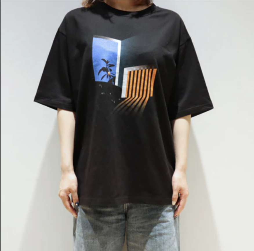 🌙 YORUSHIKA - 二人稱展 - T-Shirt A Black ♪︎ - 【中期預購-7月中旬】