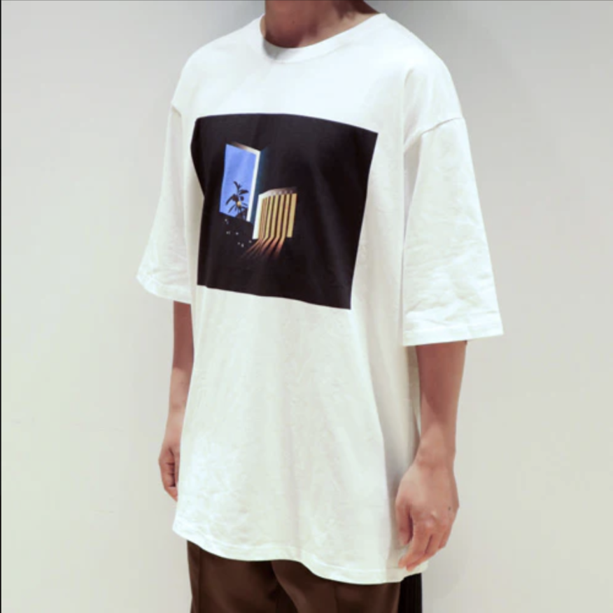 🌙 YORUSHIKA - 二人稱展 - T-Shirt A White ♪︎ - 【中期預購-7月中旬】