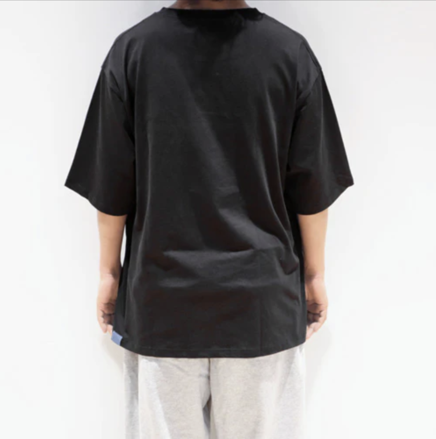 🌙 YORUSHIKA - 二人稱展 - T-Shirt B Black ♪︎ - 【中期預購-9月下旬】