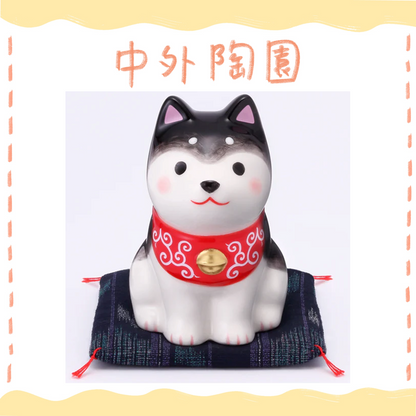 中外陶園– 藥師窯 - 狗勾日和坐姿領巾柴犬 - 黑柴 ♪