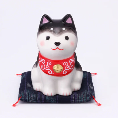 中外陶園– 藥師窯 - 狗勾日和坐姿領巾柴犬 - 黑柴 ♪